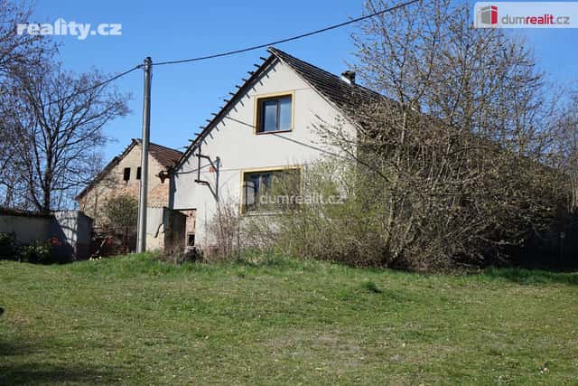 Prodej dům 95 m², pozemek 1.509 m², Postupice – Čelivo, okres Benešov