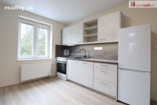 Pronájem byt 2+kk, 51 m², cihla, osobní, Májová, Dalovice, okres Karlovy Vary