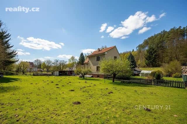 Prodej dům 5+1, 160 m², pozemek 2.000 m², Psáry, okres Praha-západ