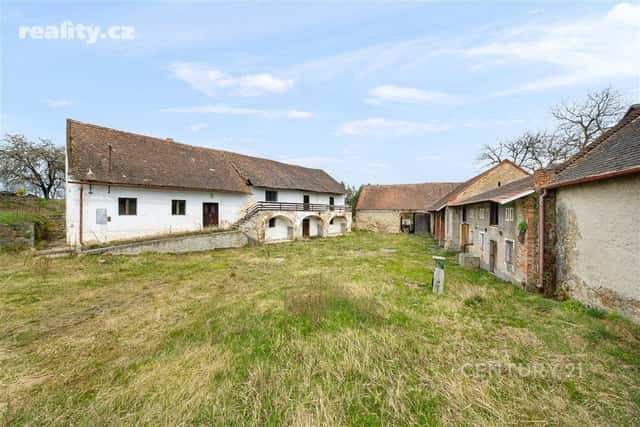 Prodej dům 9+2 a větší, 244 m², pozemek 4.752 m², Sedlčany – Třebnice, okres Příbram