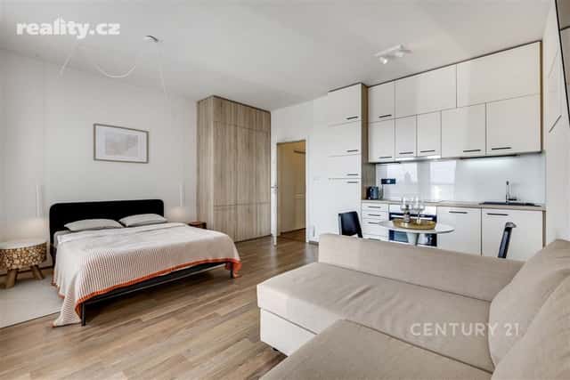 Prodej byt 1+kk, 30 m², cihla, osobní, Praha 9 – Letňany