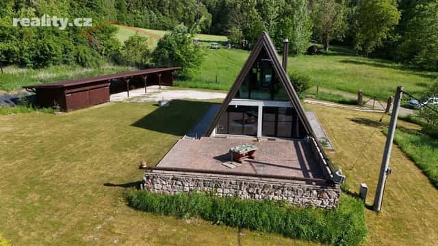 Prodej dům 111 m², pozemek 2.537 m², Lomnice nad Popelkou – Tikov, okres Semily