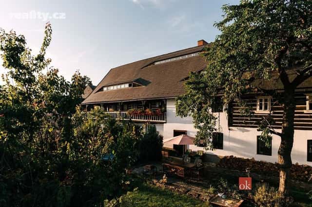 Prodej dům 302 m², pozemek 1.479 m², Liběšice – Dolní Nezly, okres Litoměřice