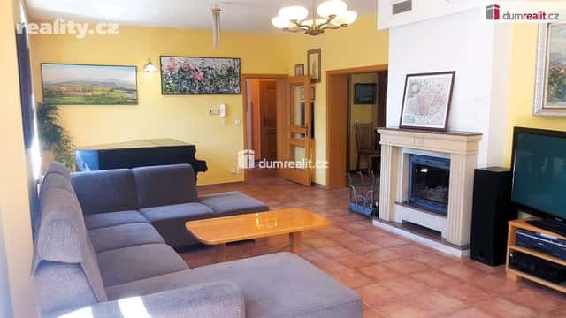 Prodej dům 303 m², pozemek 1.885 m², Plucárna, Hodonín