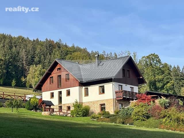 Prodej dům 345 m², pozemek 1.850 m², Paseky nad Jizerou, okres Semily