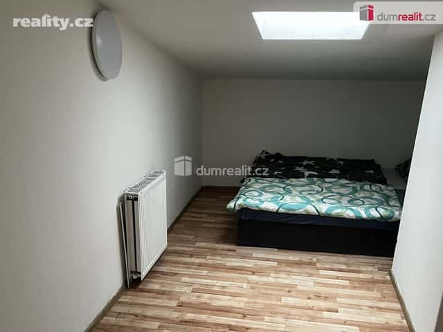 Pronájem byt 14 m², cihla, osobní, Podnikatelská, Praha 9 – Běchovice