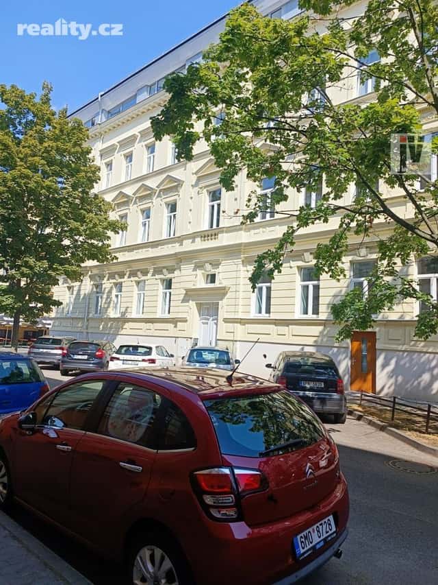 Pronájem byt 2+kk, osobní, Kardinála Berana, Plzeň – Jižní Předměstí, okres Plzeň-město