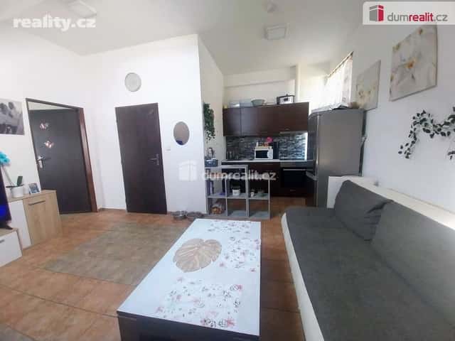 Pronájem byt 2+kk, 36 m², cihla, osobní, Hutník, Veselí nad Moravou, okres Hodonín