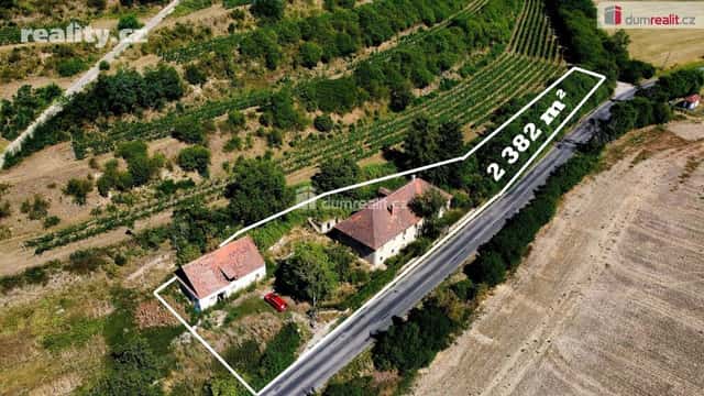 Prodej dům 300 m², pozemek 2.382 m², Dolní Beřkovice, okres Mělník