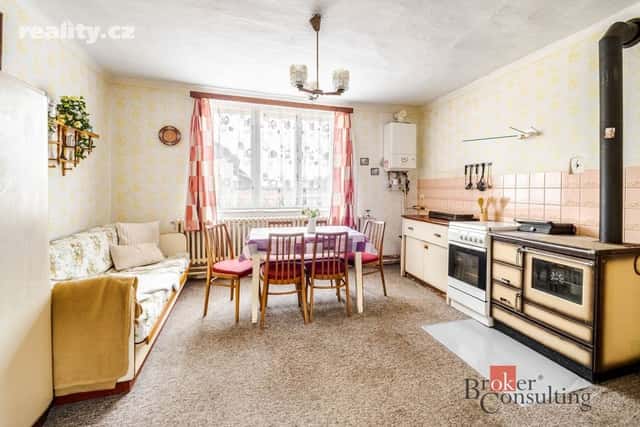 Prodej venkovské stavení 400 m², pozemek 2.821 m², Zahrádky, okres Jindřichův Hradec