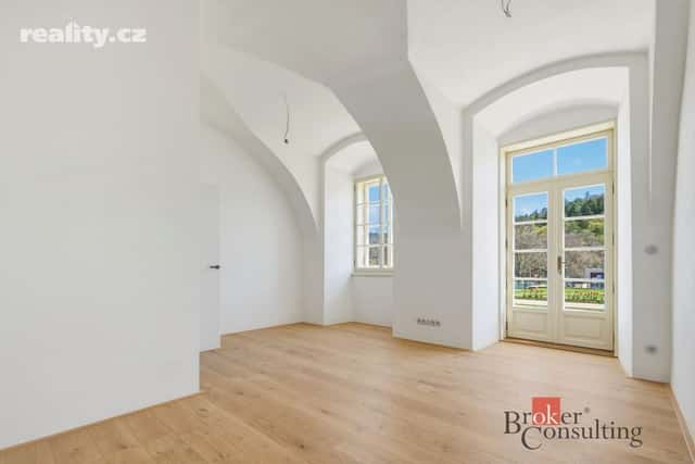Prodej byt 2+kk, 88 m², osobní, Slavíkova, Jince, okres Příbram