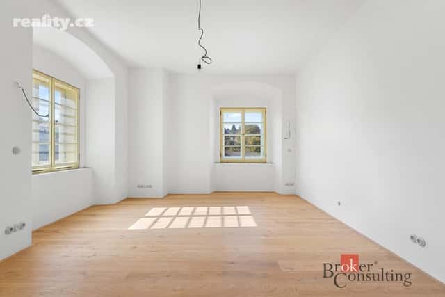 Prodej byt 1+kk, 51 m², osobní, Slavíkova, Jince, okres Příbram
