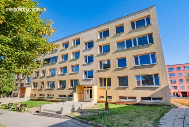 Prodej byt 3+1, 70 m², panel, osobní, Žižkovo náměstí, Nové Strašecí, okres Rakovník