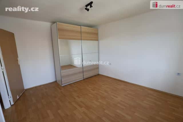 Pronájem byt 2+1, 65 m², cihla, osobní, Jáchymovská, Ostrov, okres Karlovy Vary