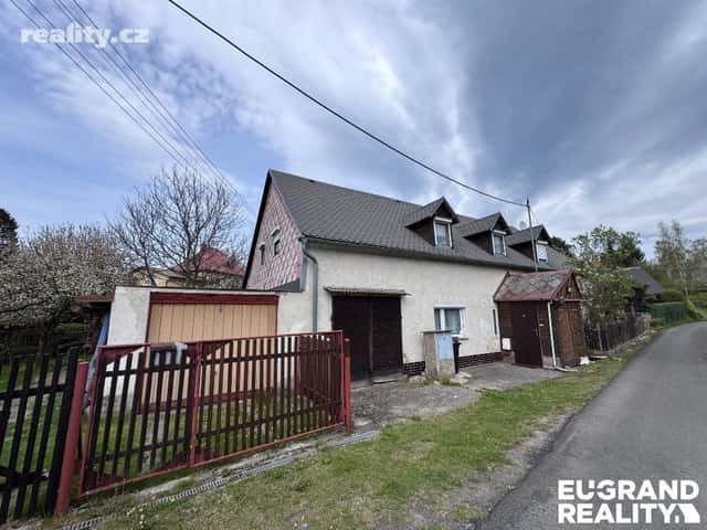 Prodej dům 180 m², pozemek 988 m², Velký Šenov, okres Děčín