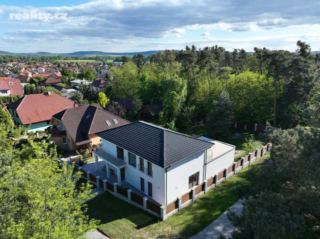 Prodej dům 235 m², Tři Dvory, okres Kolín