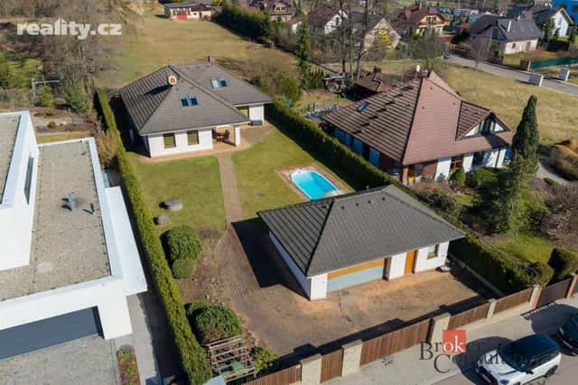 Prodej dům 260 m², pozemek 998 m², Benešov