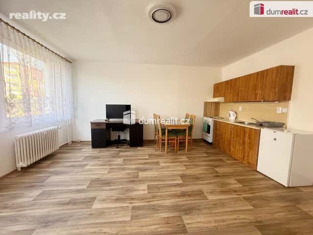 Pronájem byt 1+kk, 32 m², panel, osobní, Neštěmická, Ústí nad Labem – Krásné Březno