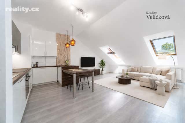 Prodej byt 3+kk, 75 m², cihla, osobní, Slepá, Milovice – Mladá, okres Nymburk