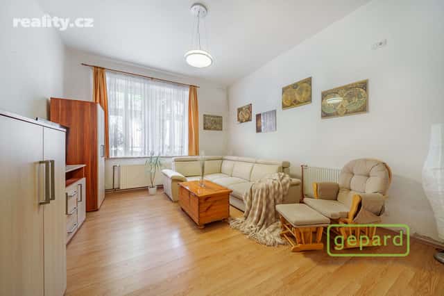 Prodej byt 1+1, 37 m², cihla, osobní, Závodu míru, Karlovy Vary – Stará Role