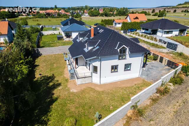 Prodej dům 169 m², pozemek 506 m², Bříství, okres Nymburk