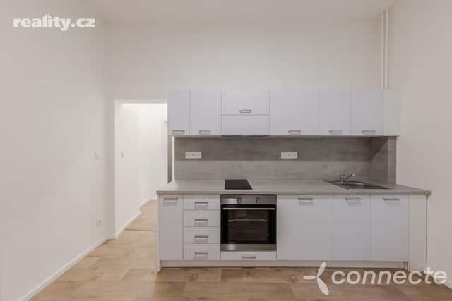 Pronájem byt 2+1, 47 m², osobní, Husova, Přerov – Město