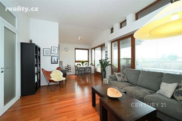 Prodej byt 2+kk, 90 m², cihla, osobní, Náměstí Na Sádkách, Dolní Břežany, okres Praha-západ