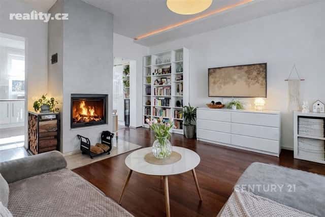 Prodej dům 4+1, 216 m², pozemek 192 m², Znojmo