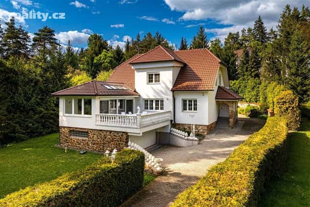 Prodej dům 6+1, 289 m², pozemek 3.375 m², V Zátiší, Družec, okres Kladno