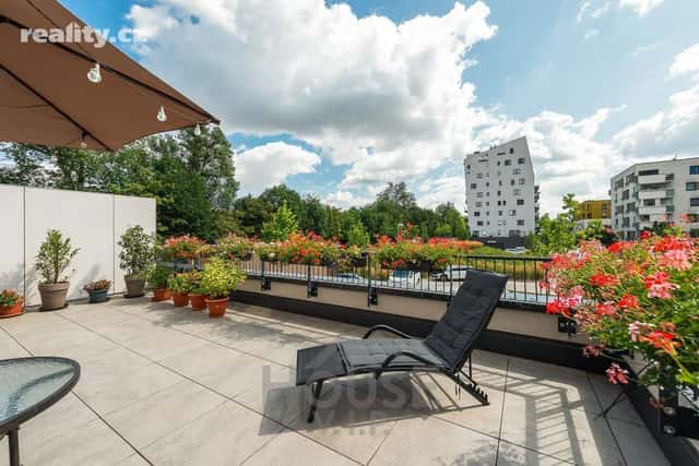 Prodej byt 2+kk, 100 m², osobní, Pod Harfou, Praha 9 – Vysočany