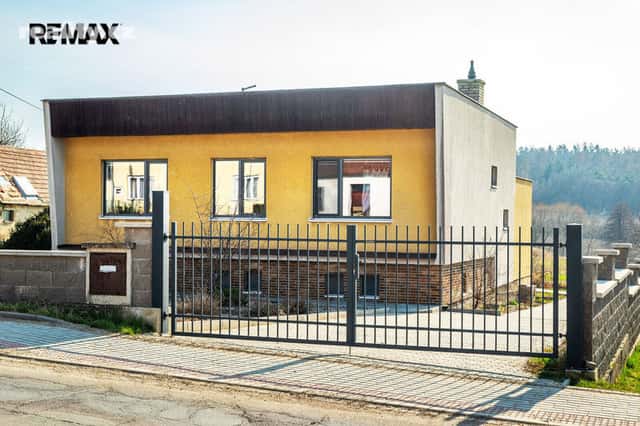 Prodej dům 200 m², pozemek 802 m², Šumná, okres Znojmo