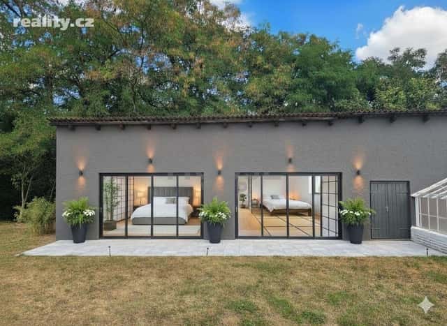 Prodej dům 240 m², pozemek 8.000 m², Velvary, okres Kladno