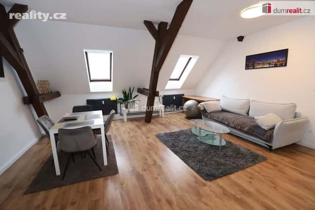 Prodej byt 3+1, 87 m², cihla, osobní, Svatopluka Čecha, Cheb