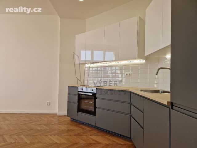 Pronájem byt 2+kk, 50 m², cihla, osobní, Smolenská, Praha 10 – Vršovice