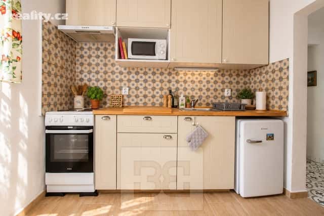 Pronájem dům 107 m², pozemek 693 m², Uhlířské Janovice – Janovická Lhota, okres Kutná Hora