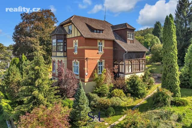 Prodej dům 320 m², pozemek 2.236 m², Bezručova, Rumburk, okres Děčín