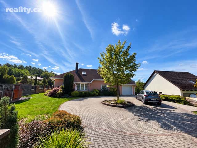 Prodej dům 300 m², pozemek 1.491 m², Luženičky, okres Domažlice