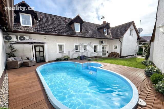 Prodej dům 239 m², pozemek 414 m², Prostřední, Hýskov, okres Beroun