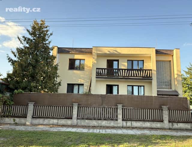 Prodej dům 356 m², pozemek 1.276 m², Spojovací, Písková Lhota, okres Nymburk