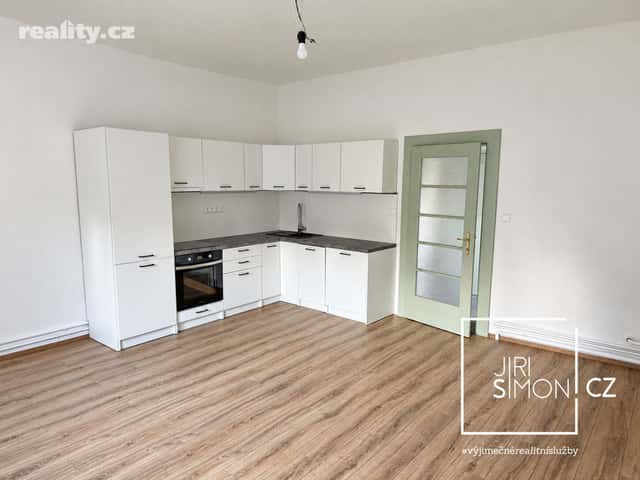 Pronájem byt 2+kk, 40 m², osobní, Kamýcká, Praha 6 – Suchdol