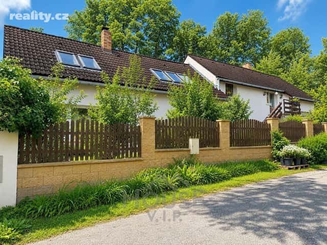 Prodej dům 206 m², pozemek 420 m², Sluštice, okres Praha-východ