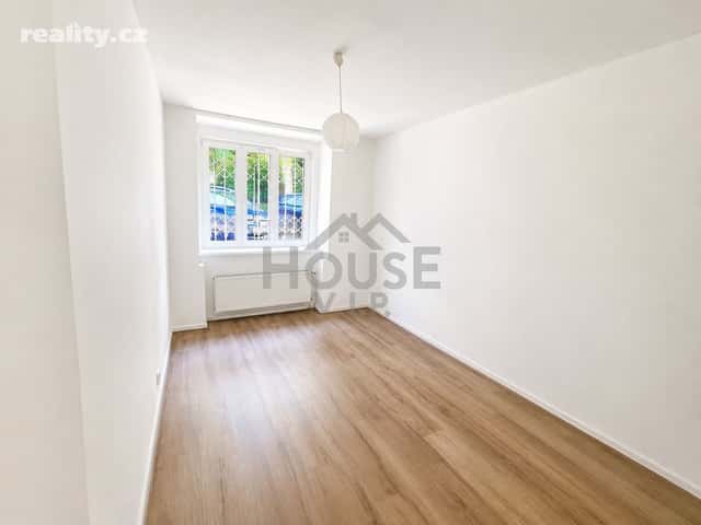 Prodej byt 3+kk, 63 m², cihla, osobní, Pod Labuťkou, Praha 8 – Libeň