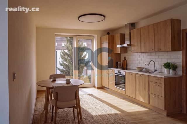 Prodej byt 1+kk, 29 m², osobní, Velešínská, Praha 9 – Letňany