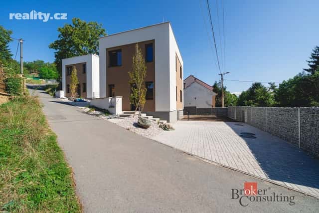 Prodej dům 116 m², pozemek 202 m², Na Roudné, Plzeň – Severní Předměstí, okres Plzeň-město