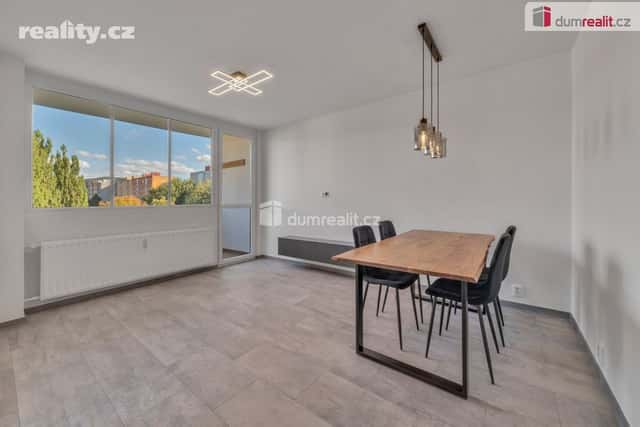 Prodej byt 4+1, 82 m², panel, osobní, Alšova, Sokolov