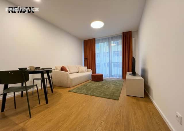 Pronájem byt 1+kk, 30 m², osobní, Drahobejlova, Praha 9 – Libeň
