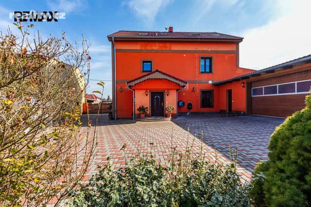 Prodej dům 309 m², pozemek 854 m², Nová Čtvrť, Kněževes, okres Praha-západ