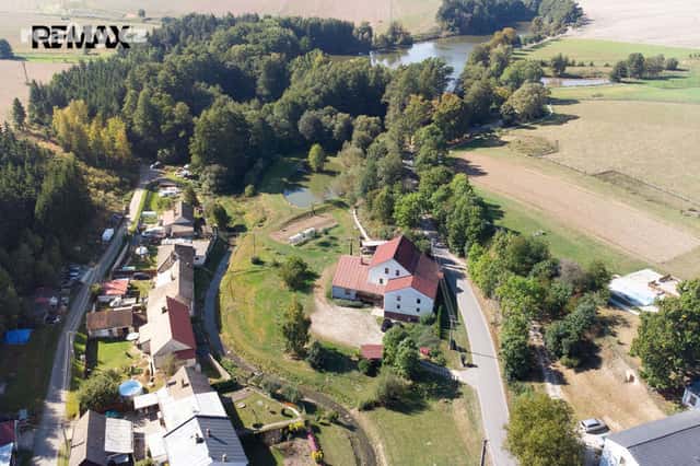 Prodej dům 770 m², pozemek 9.150 m², Kundratice, okres Žďár nad Sázavou