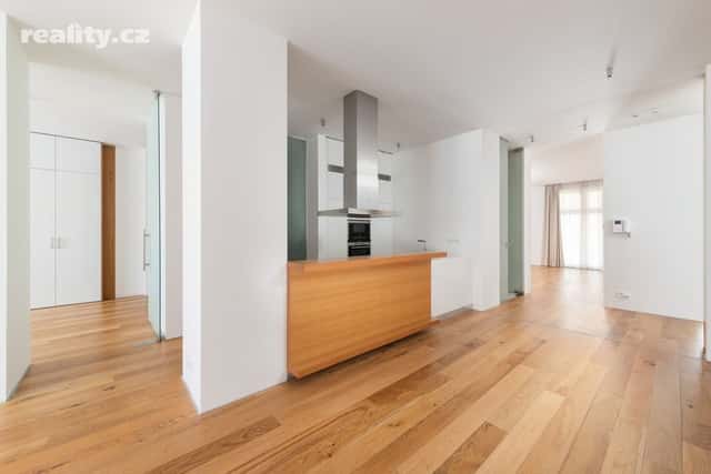 Pronájem byt 5+kk, 184 m², cihla, osobní, Laubova, Praha 3 – Vinohrady