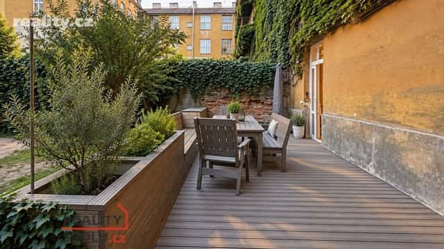 Pronájem byt 2+1, 71 m², osobní, Praha 8 – Karlín